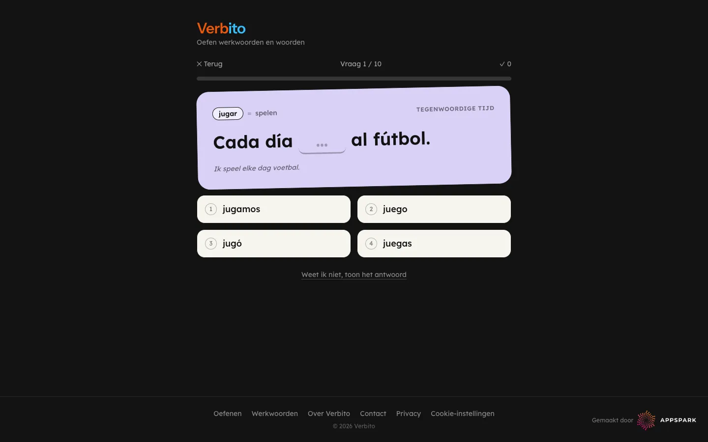 Een oefenvraag in Verbito: een Spaanse zin waarin het werkwoord jugar ontbreekt, met vier antwoorden